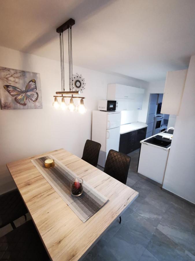 Ema Studio Apartman Karlovac Exteriér fotografie