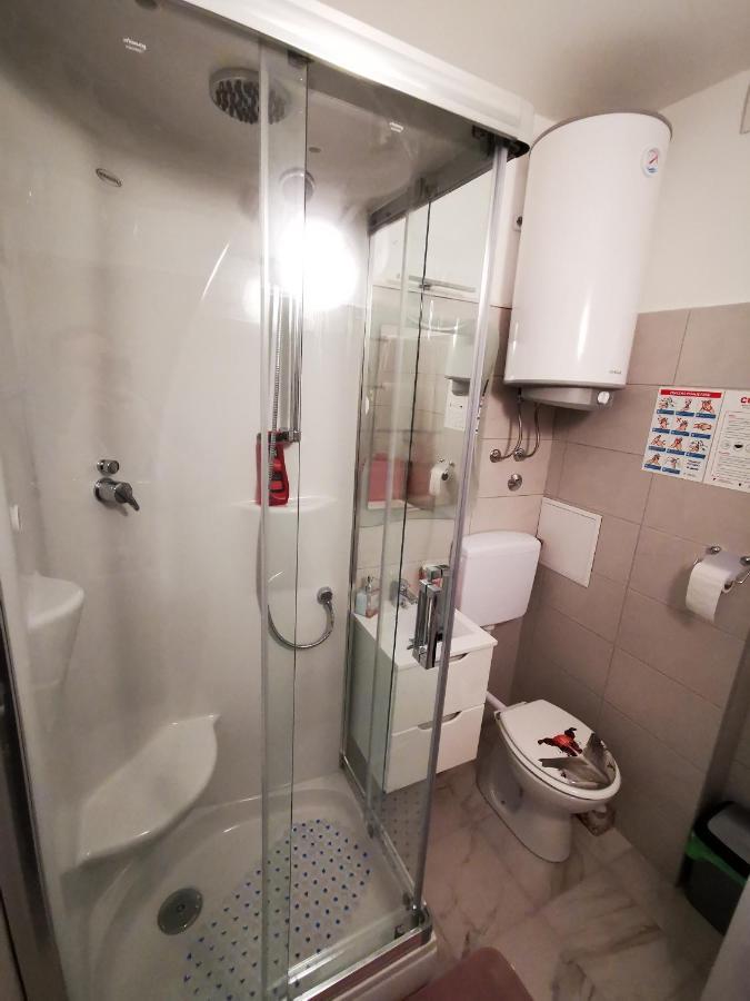 Ema Studio Apartman Karlovac Exteriér fotografie